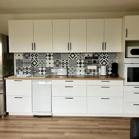 - St Brevin Les Pins - Hyper Centre - Fibré - Parking - Jusqu'à 6 Personnes *
