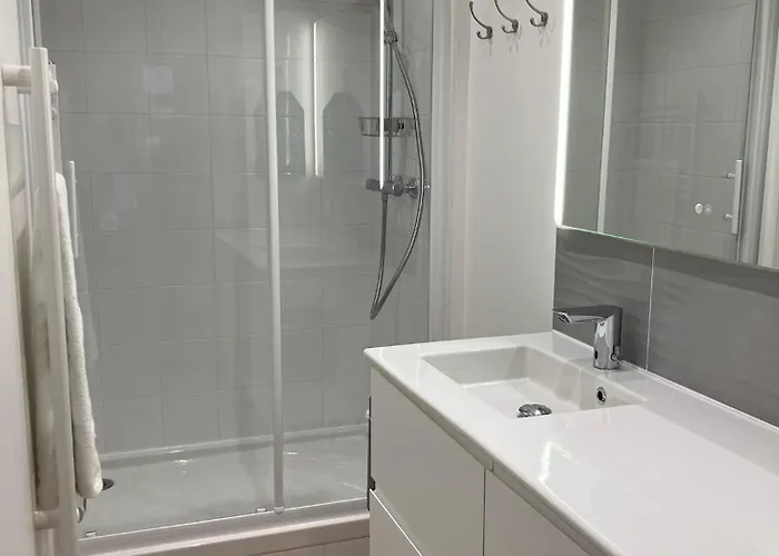 Hyper Centre - Draps Inclus - Fibre - Parking - Local Velos - Jusqu'a 6 Personnes