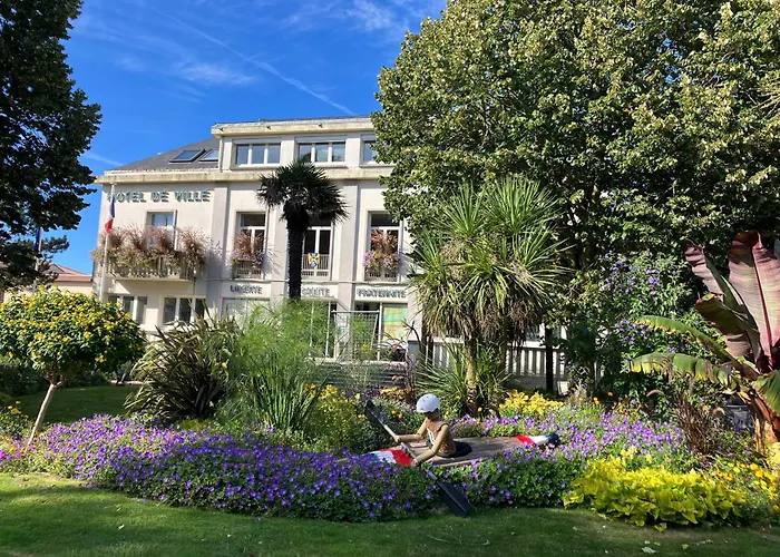 Hyper Centre - Draps Inclus - Fibre - Parking - Local Velos - Jusqu'a 6 Personnes شقة سانت-بريفين-لي-بان