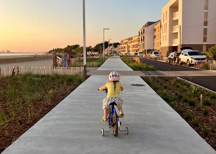 Hyper Centre - Draps Inclus - Fibre - Parking - Local Velos - Jusqu'a 6 Personnes شقة سانت-بريفين-لي-بان