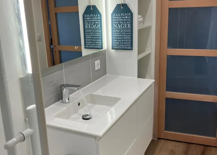 Hyper Centre - Draps Inclus - Fibre - Parking - Local Velos - Jusqu'a 6 Personnes